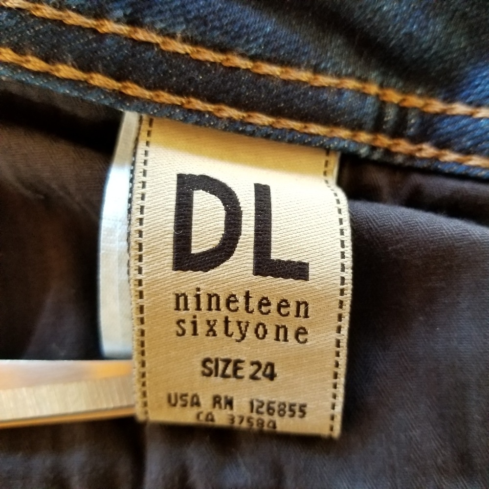 DL1961 Coco Curvy Straight Jeans Size 24 - Picture 7 of 11
